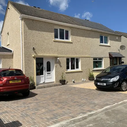 Rent this 4 bed house on Loanhead in Straiton, GB