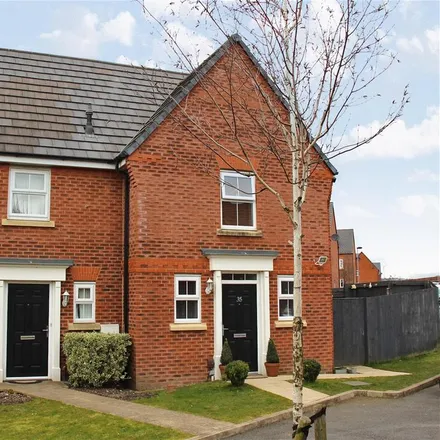 Rent this 2 bed townhouse on Andrews Walk in Blackburn, BB2 3LE
