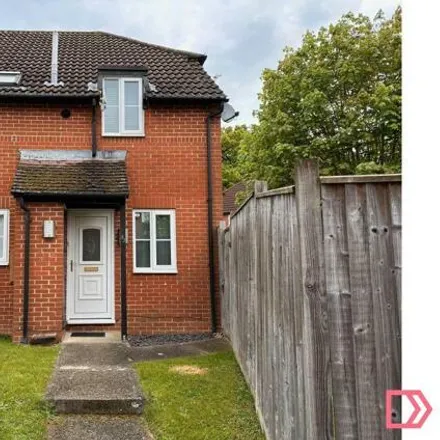 Rent this 1 bed townhouse on 45 Faygate Way in Reading, RG6 4DA