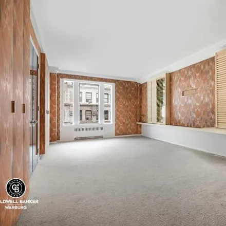 Image 8 - 45 East 82nd Street, New York, NY 10028, USA - Apartment for sale