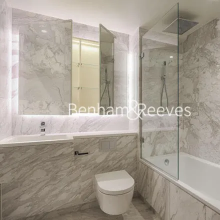 Image 5 - DAMAC Tower, Bondway, London, SW8 1SQ, United Kingdom - Room for rent