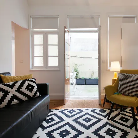 Rent this 1 bed apartment on Trópicos in Rua Formosa, Porto