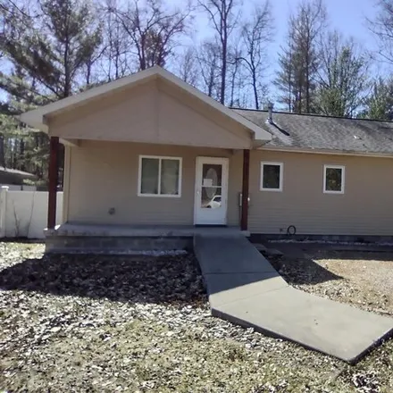Buy this 3 bed house on 8585 West Emery Road in Roscommon Township, MI 48629