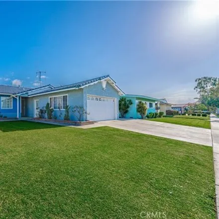 Buy this 3 bed house on 401 Buena Vista Ave in California, 90631