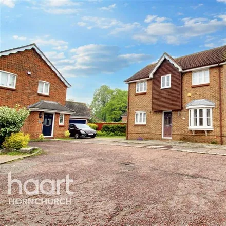 Rent this 4 bed house on Waltham Close in Hutton, CM13 1YE