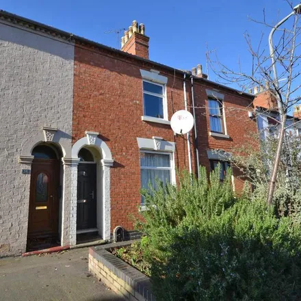 Rent this 3 bed townhouse on Oxford Street in Wolverton, MK12 5HP