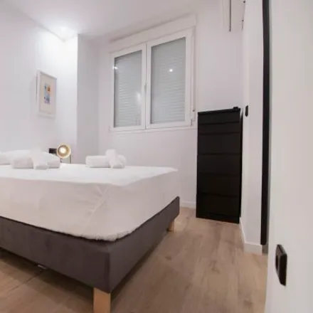 Image 8 - Carrer d'Eixarchs, 46001 Valencia, Spain - Apartment for rent