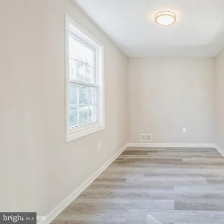 Image 4 - 3521 Venetian Rd, Baltimore, Maryland, 21207 - House for sale