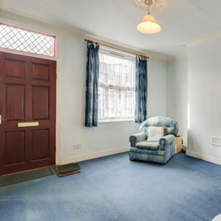 Image 2 - Rombalds Grove, Leeds, LS12 2BB, United Kingdom - Townhouse for sale
