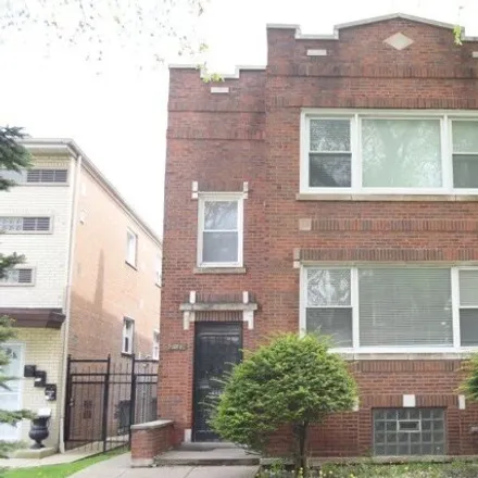 Buy this 5 bed house on 7113 South Wabash Avenue in Chicago, IL 60619