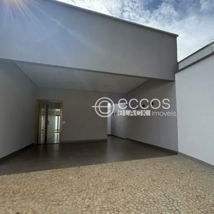 Buy this 3 bed house on Rua das Violetas in Cidade Jardim, Uberlândia - MG