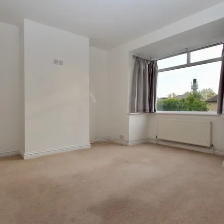 Image 1 - Lenelby Road, London, KT6 7BH, United Kingdom - Apartment for rent
