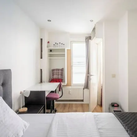 Rent this 2 bed apartment on 1080 Molenbeek-Saint-Jean - Sint-Jans-Molenbeek