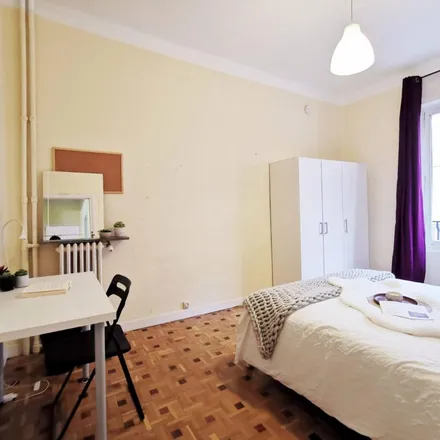 Rent this 8 bed apartment on Madrid in Arapiles, Calle de Fernández de los Ríos