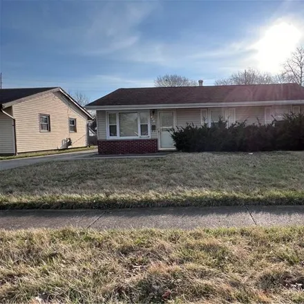 Buy this 3 bed house on 1330 East Larchmont Drive in Sandusky, OH 44870