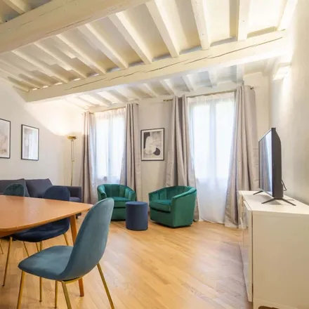 Rent this 3 bed apartment on Via del Purgatorio 12 R in 50123 Florence FI, Italy
