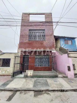 Buy this 6 bed house on Institución Educativa 3061 Jorge Chavez Dartnell in 21 de Septiembre, La Libertad