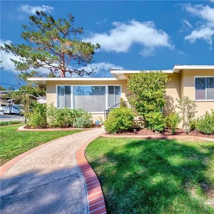 Image 2 - 26247 Ocean View Avenue, Harbor Hills, Lomita, CA 90717, USA - Duplex for sale