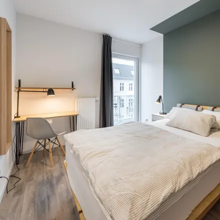Rent this 4studio room on Einbecker Straße 27 in 10317 Berlin, Germany