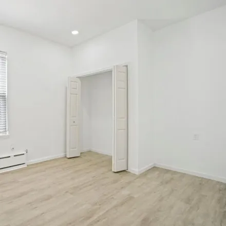 Image 3 - 287 East 31st Street, New York, NY 11226, USA - Townhouse for rent