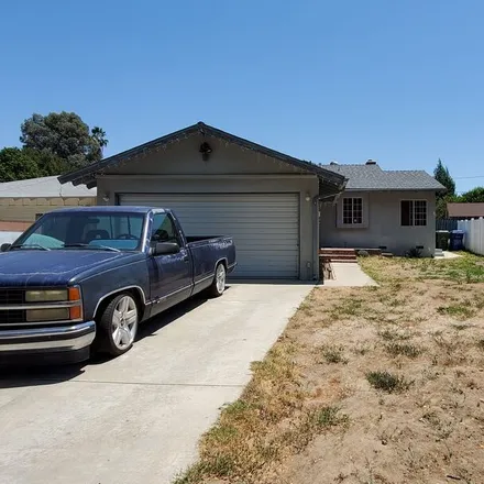 Buy this 2 bed house on 7118 Jellico Avenue in Los Angeles, CA 91406