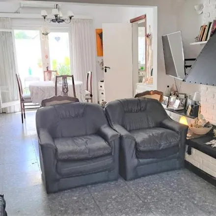 Buy this 2 bed house on Ingeniero Marconi 83 in Partido de San Isidro, B1643 CGT Beccar
