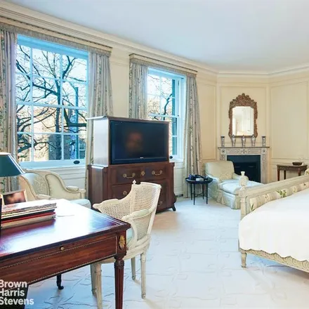Image 4 - 820 FIFTH AVENUE MAISONETTE in New York - Apartment for sale