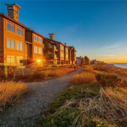 Buy this 2 bed condo on 9535 Semiahmoo Parkway in Blaine, Whatcom County