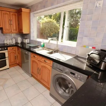 Image 7 - 4 Wickham Close, Bristol, BS37 6NH, United Kingdom - House for sale