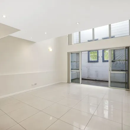 Rent this 3 bed apartment on 27 Queen Street in Chippendale NSW 2008, Australia