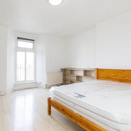 Rent this studio apartment on 120-162 Maygrove Road in London, NW6 2EP
