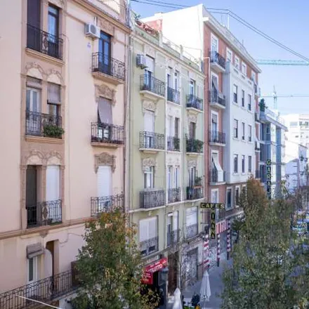 Image 4 - Carrer de Cadis, 38, 46006 Valencia, Spain - Apartment for rent