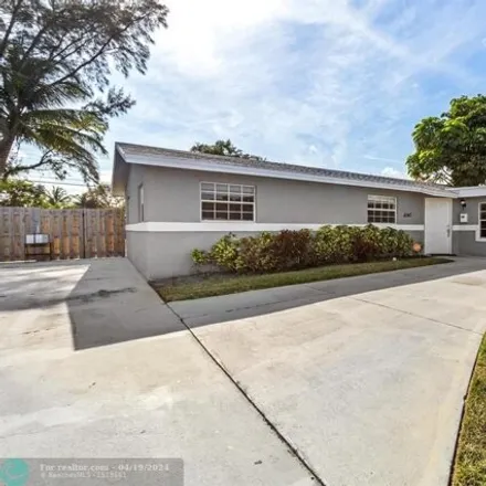 Buy this 4 bed house on 4371 North Australian Avenue in West Palm Beach, FL 33407