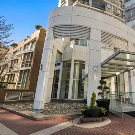 Image 3 - Marinaside Crescent, Vancouver, BC, Canada - House for sale