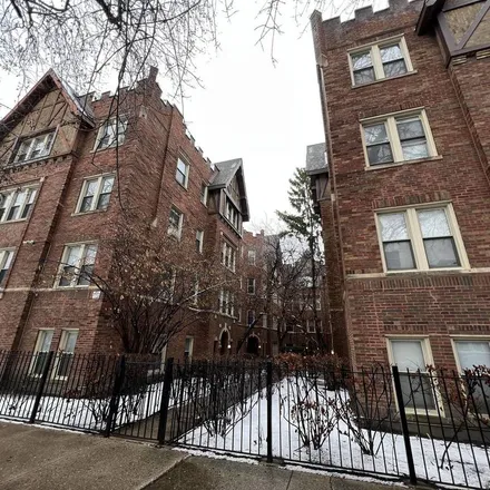 Rent this 1 bed apartment on 4948 North Whipple Street in Chicago, IL 60625