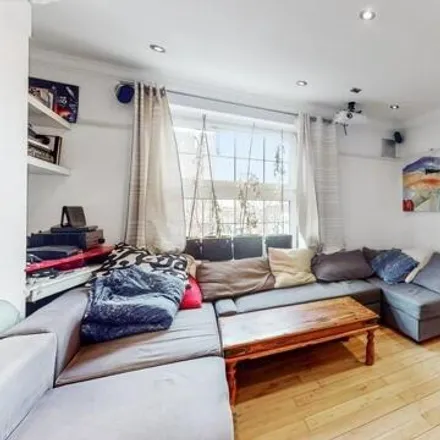 Image 1 - City View House, 455-463 Bethnal Green Road, London, E2 9QH, United Kingdom - Apartment for rent