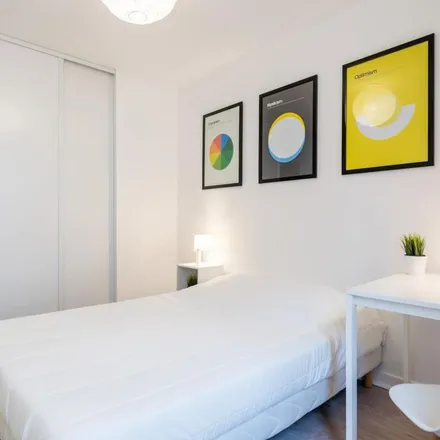 Image 2 - 7 Rue Cavenne, 69007 Lyon, France - Apartment for rent