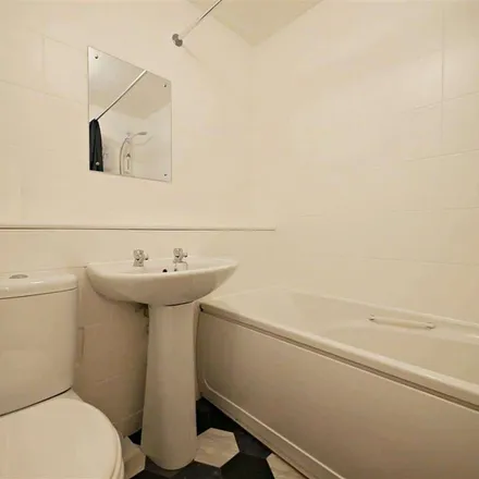Image 5 - Glenview, Kirkintilloch, United Kingdom - Apartment for rent
