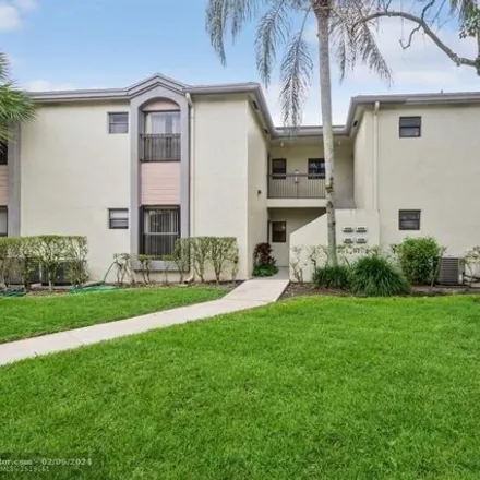 Rent this 3 bed condo on 3924 Carambola Circle South in Coconut Creek, FL 33066