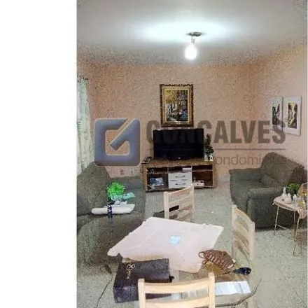 Buy this 3 bed house on Salão do Reino das Testemunhas de Jeová in Rua França 196, Taboão