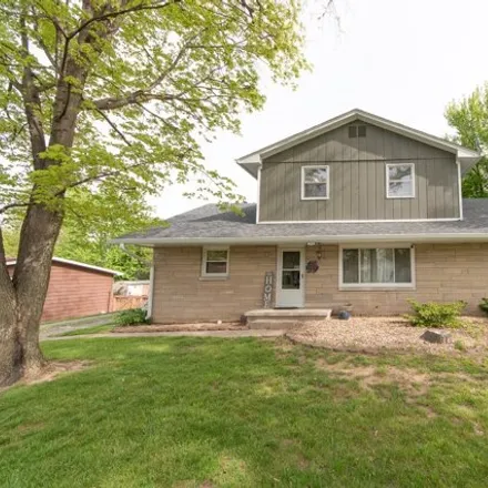 Buy this 5 bed house on 599 East 14th Street in Seymour, IN 47274