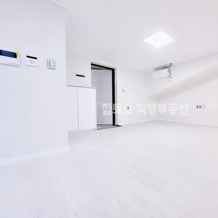 Image 2 - 서울특별시 동작구 사당동 303-4 - Apartment for rent
