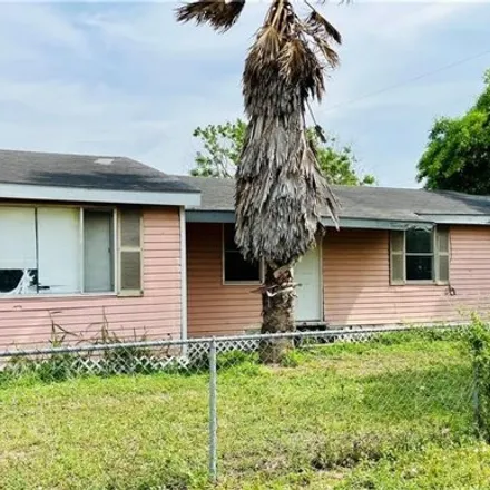 Buy this 3 bed house on 699 East Theodore Street in San Diego, TX 78384