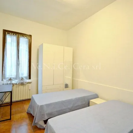 Image 6 - Campo de Santa Giustina, 30122 Venice VE, Italy - Apartment for rent