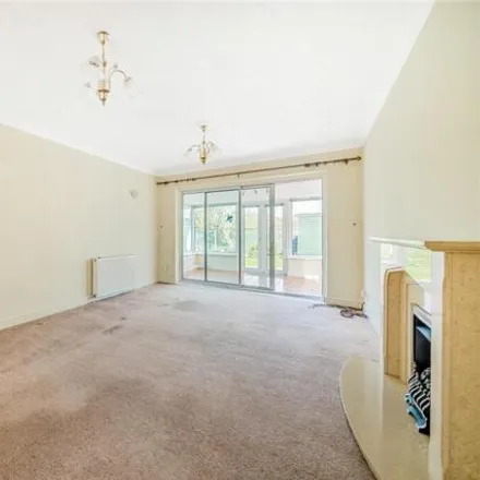 Image 2 - Queensfield, Swindon, United Kingdom - House for sale