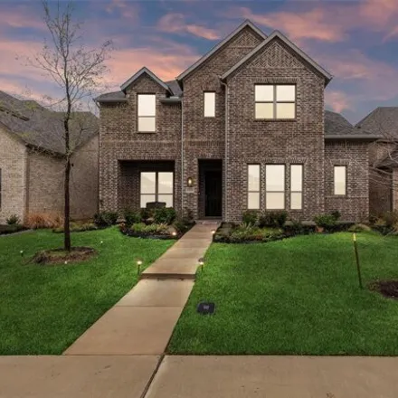 Buy this 5 bed house on Mercer Parkway in Farmers Branch, TX 75083