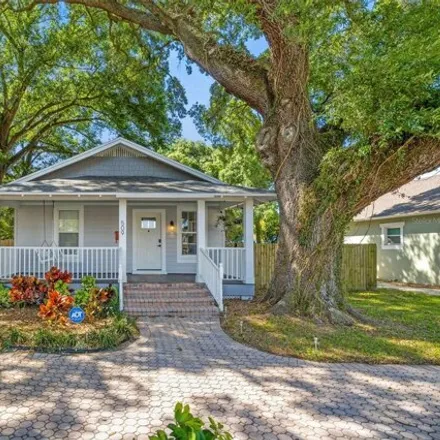 Buy this 3 bed house on 577 East Paris Street in Tampa, FL 33604