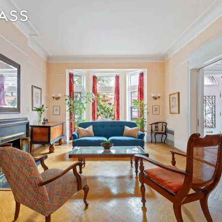 Image 3 - 17 Montgomery Place, New York, NY 11215, USA - House for sale
