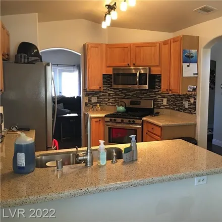 Image 6 - 984 Broken Reed Court, Henderson, NV 89015, USA - House for sale
