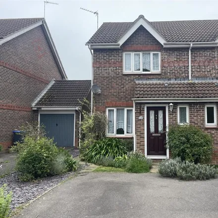 Rent this 2 bed house on Callon Close in Worthing, BN13 3SP
